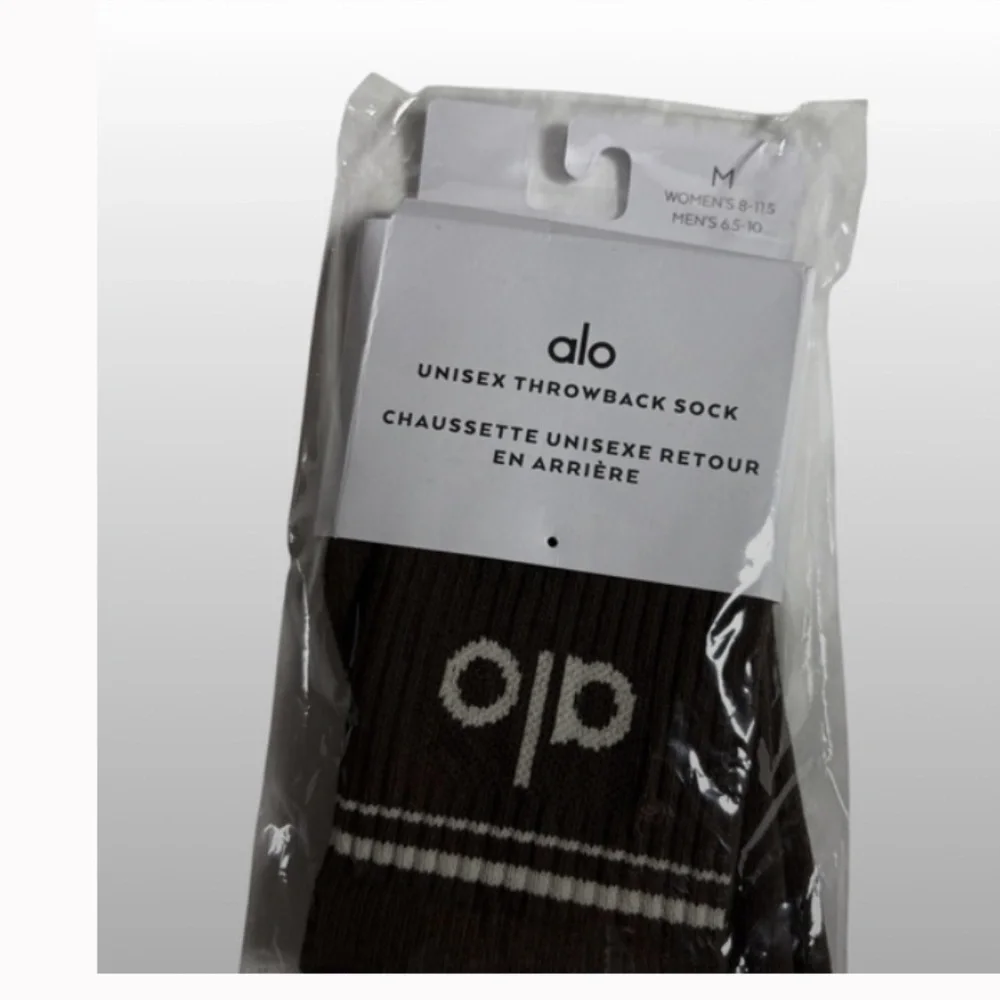 Alo Yoga Unisex Half-Crew Throwback Sock | Brown | Medium